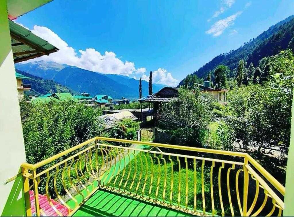 Hotel O Antriksh Cottage Manali  Bagian luar foto