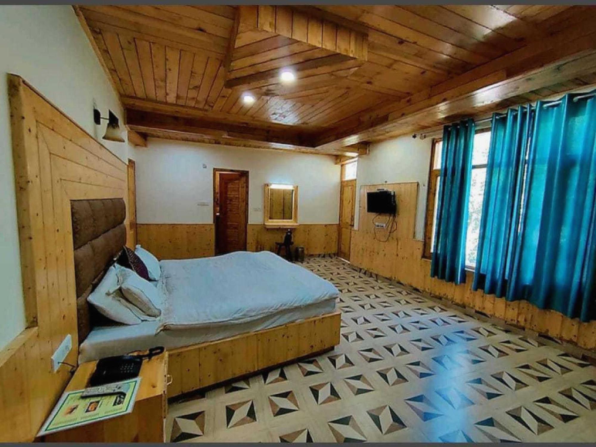 Hotel O Antriksh Cottage Manali  Bagian luar foto