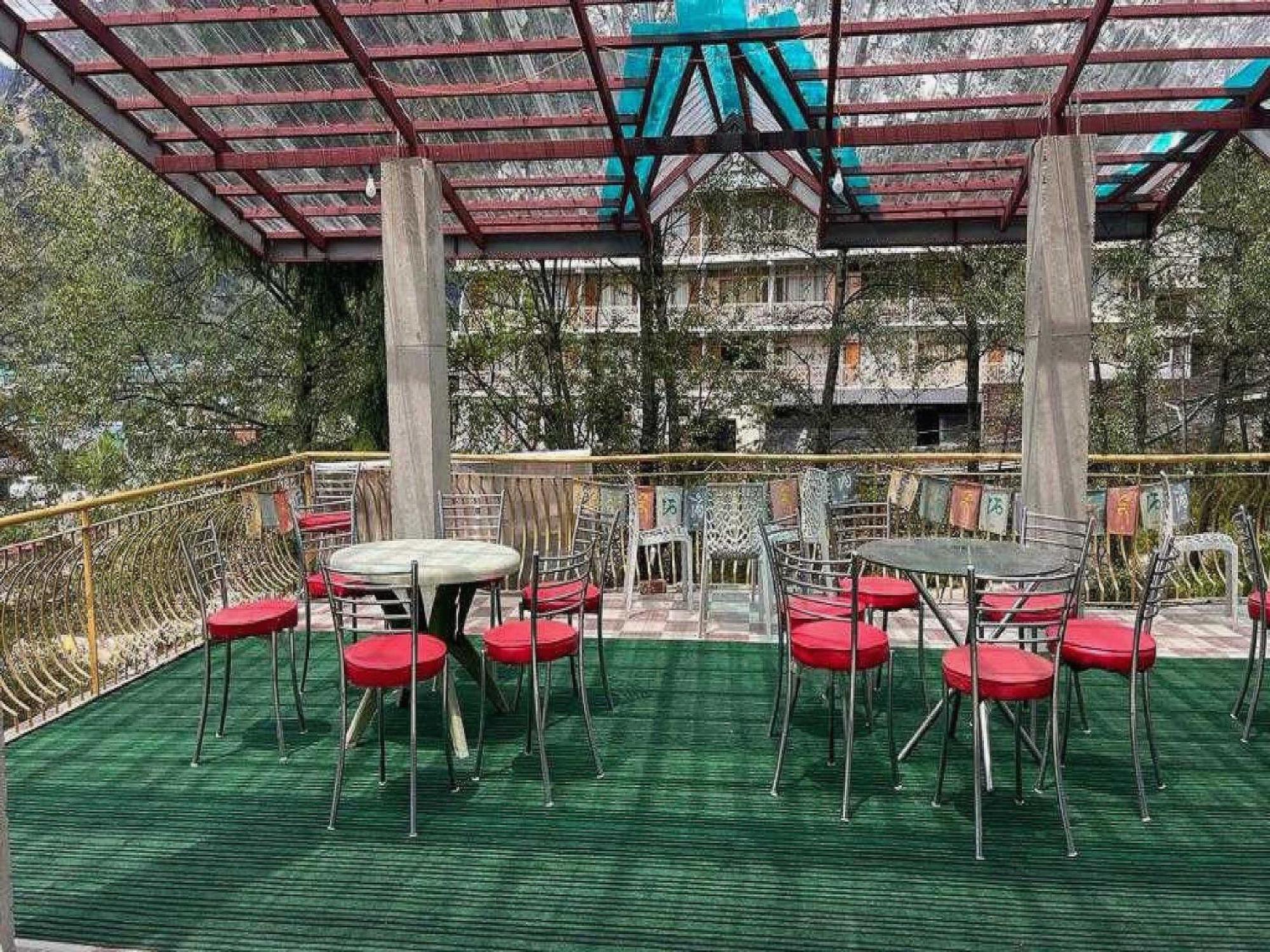 Hotel O Antriksh Cottage Manali  Bagian luar foto