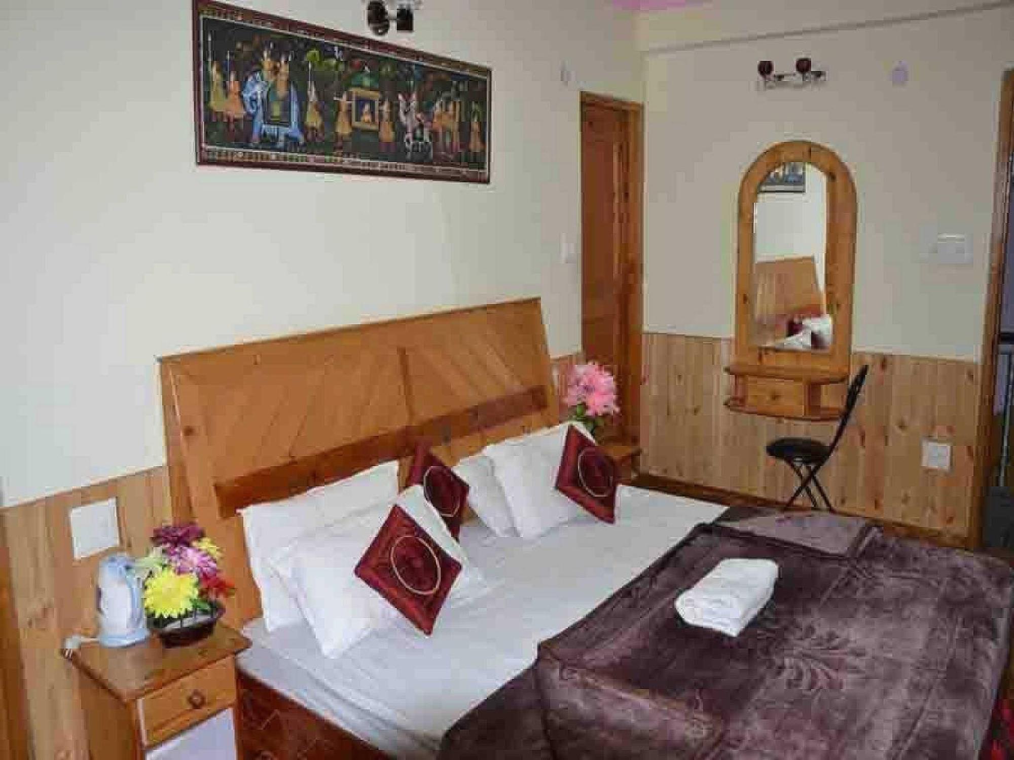 Hotel O Antriksh Cottage Manali  Bagian luar foto
